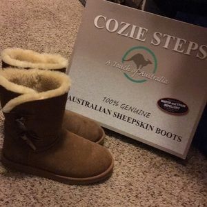 Australian Sheepskin Boots Size 7